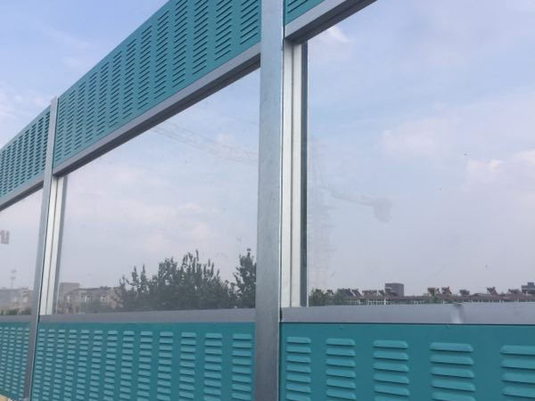 石家莊西三環(huán)高架橋聲屏障工程